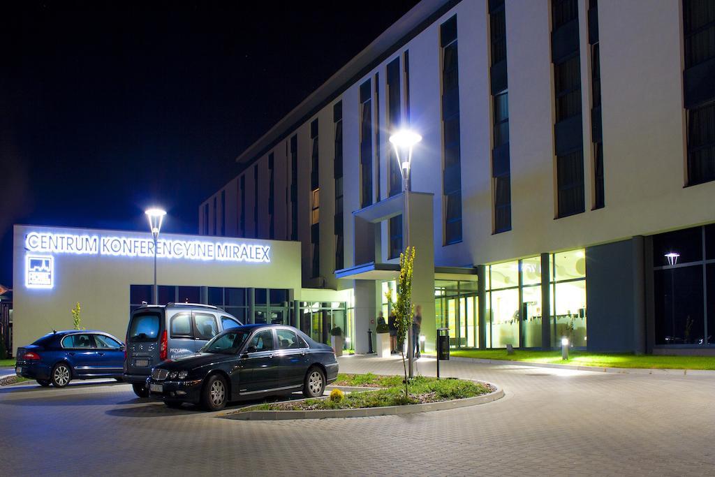 Hotel Poznanski A2 Luboń Exteriér fotografie